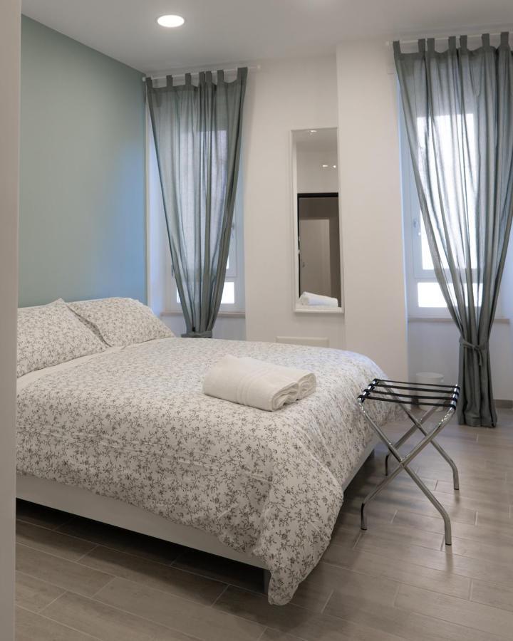 Dimora Cavour Hotel Napoli Ngoại thất bức ảnh