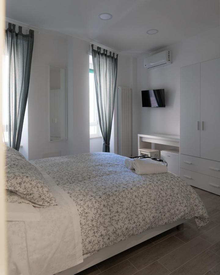 Dimora Cavour Hotel Napoli Ngoại thất bức ảnh