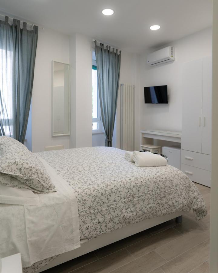 Dimora Cavour Hotel Napoli Ngoại thất bức ảnh