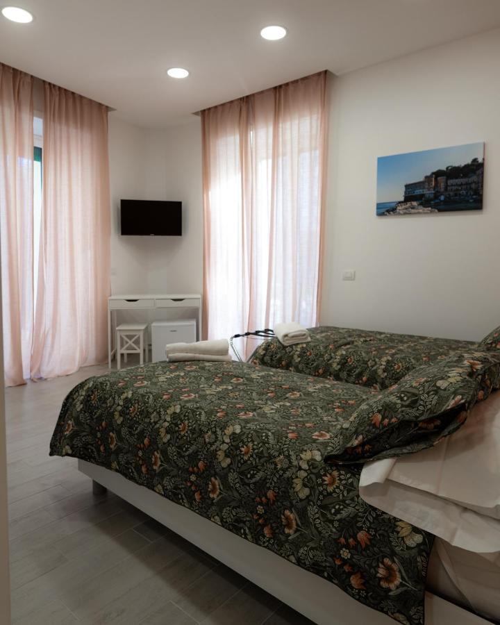 Dimora Cavour Hotel Napoli Ngoại thất bức ảnh