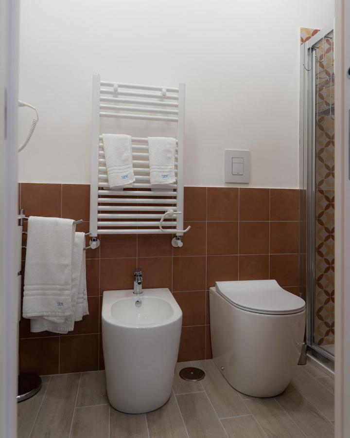 Dimora Cavour Hotel Napoli Ngoại thất bức ảnh