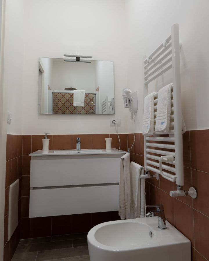 Dimora Cavour Hotel Napoli Ngoại thất bức ảnh